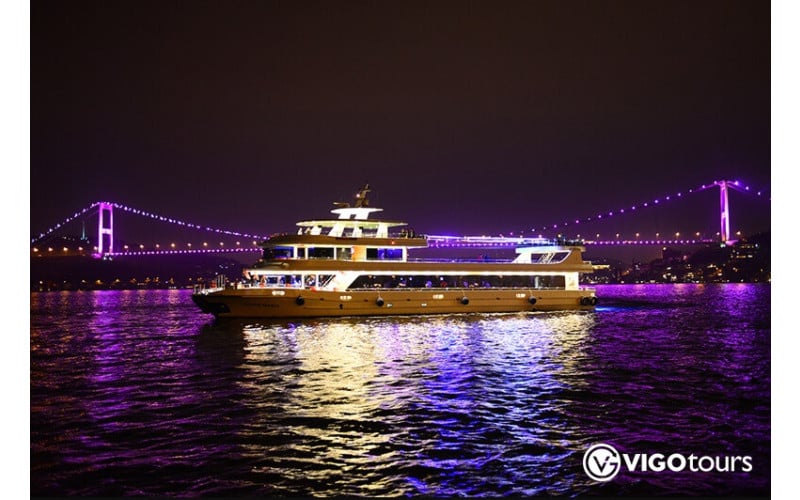 New Year's Eve Bosphorus Dinner Cruise with Fireworks - 9