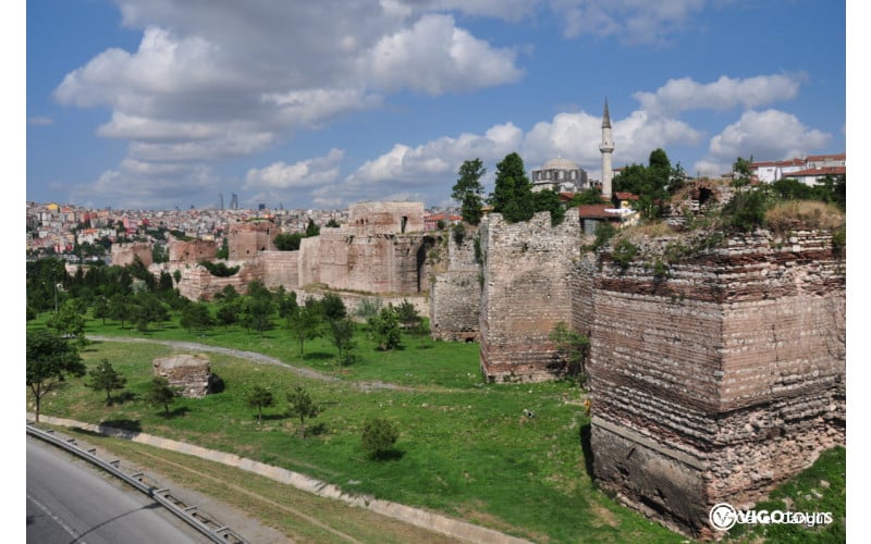 Istanbul Half Day City Tour with Spice Bazaar - 4