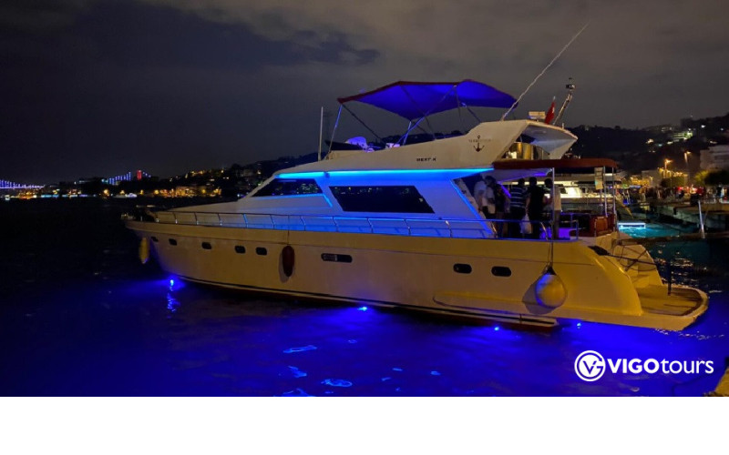 Private Yacht Cruise on the Bosphorus: Exclusive Experiences - 9