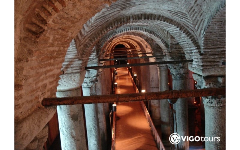 Explore Istanbul's Basilica Cistern on a Guided Tour - 7