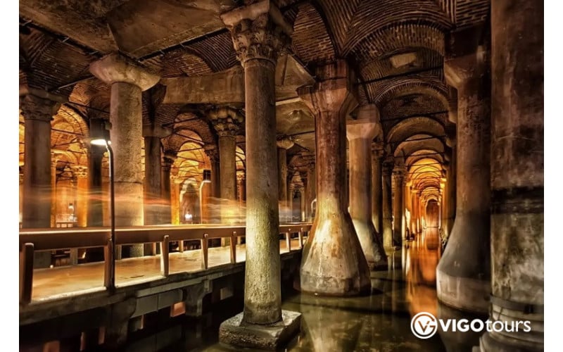 Explore Istanbul's Basilica Cistern on a Guided Tour - 9