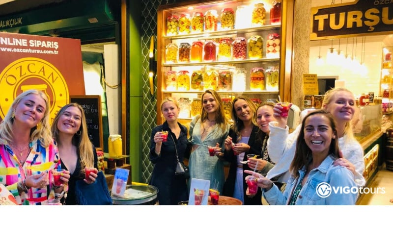 İstanbul Lezzet Turu: Avrupa ve Asya Tatlarını Keşfedin - 2
