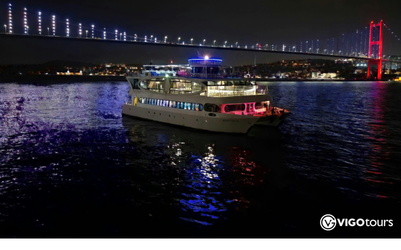 Valentine's Day Bosphorus Dinner Cruise with Drinks Included - 4