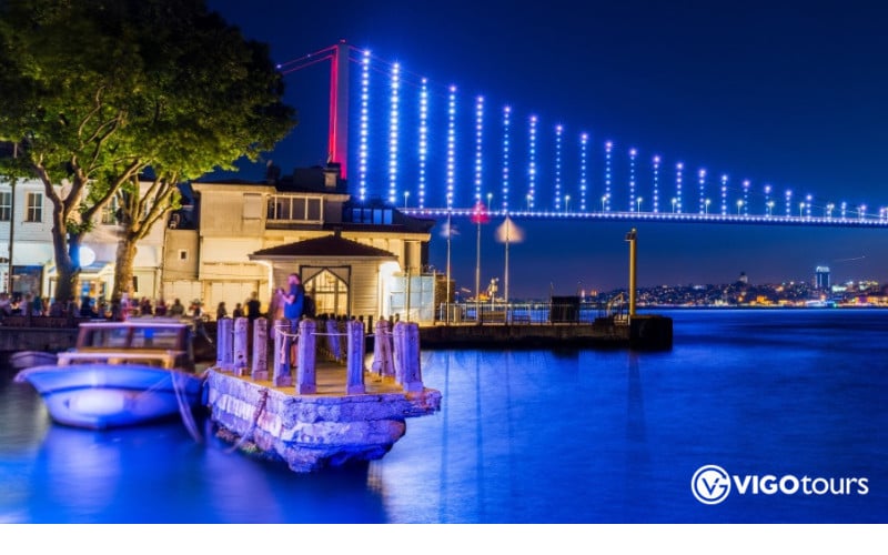 Valentine's Day Bosphorus Dinner Cruise with Drinks Included - 9