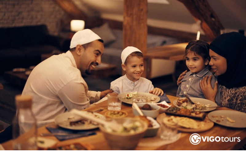 Tradycyjna Kolacja z Rodziną w Okolicy Side - 5