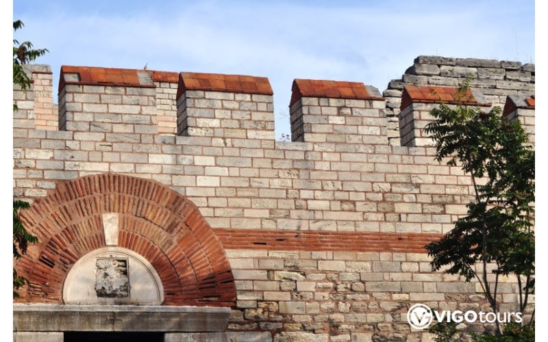 Süleymaniye Mosque, Yedikule Fortress & Bosphorus Tour - 4