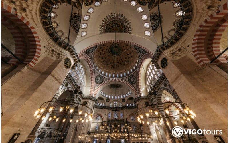 Half Day Süleymaniye Mosque & Yedikule Fortress Tour - 4