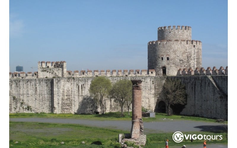 Half Day Süleymaniye Mosque & Yedikule Fortress Tour - 7