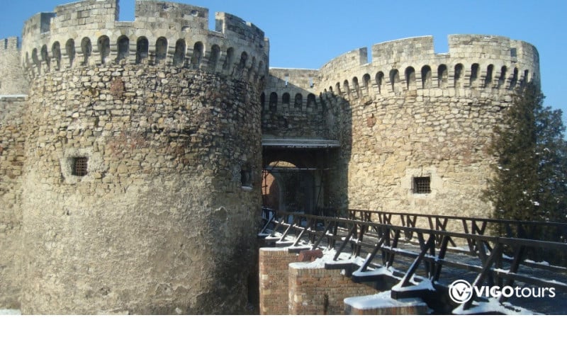 Half Day Süleymaniye Mosque & Yedikule Fortress Tour - 9